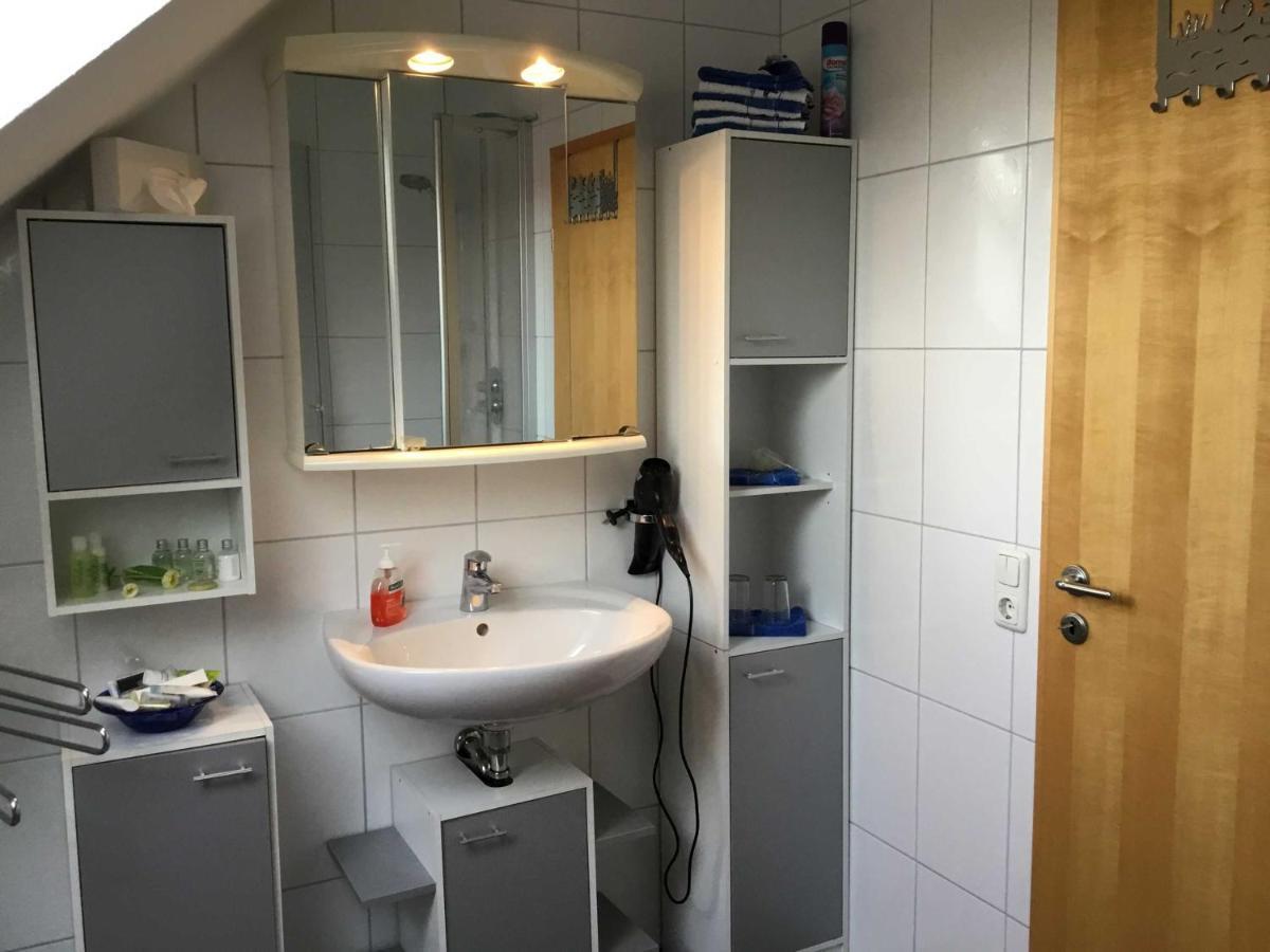 Ferienwohnung Rossis Nuest, 31516 Uplengen Exteriör bild