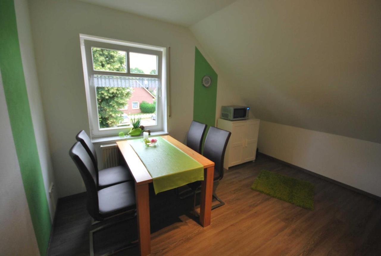 Ferienwohnung Rossis Nuest, 31516 Uplengen Exteriör bild