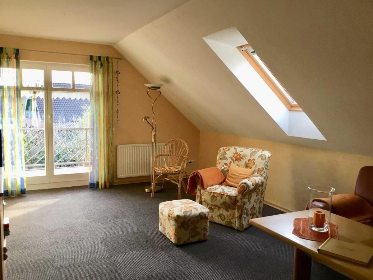 Ferienwohnung Rossis Nuest, 31516 Uplengen Exteriör bild
